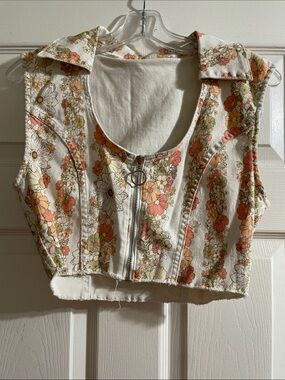 Floral Zip-Front Crop Top in Cream and Orange